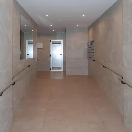 Av Manso 20 Apartment *
