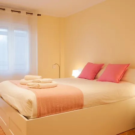 Av Manso 20 Apartment *